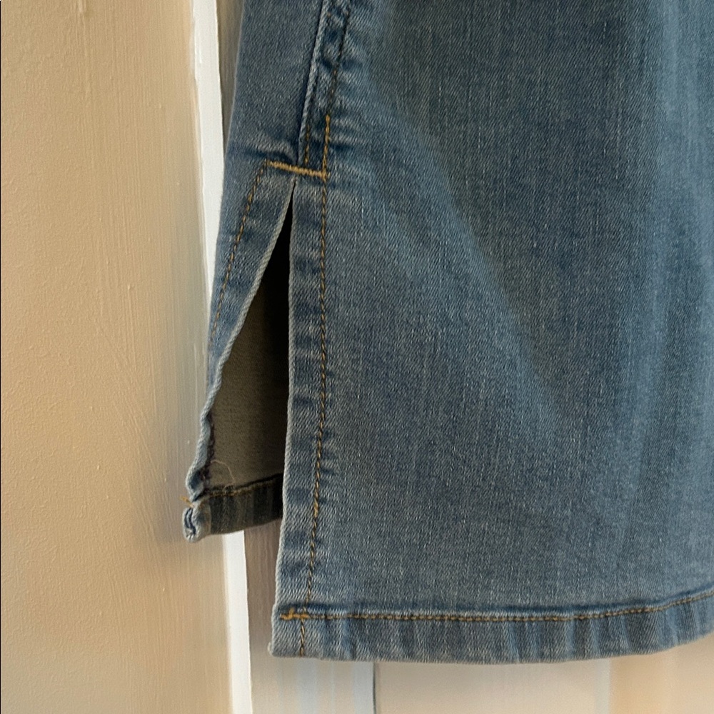 Universal Thread Light Blue Jean Jacket - Picture 4 of 4